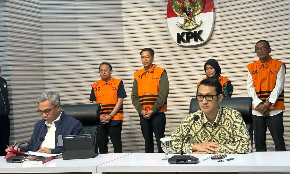 <p>KPK Tahan Pejabat Kemenaker Karena Peras TKA</p>