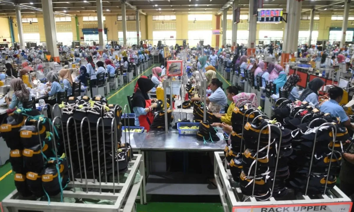 <p class="query-text-line ng-star-inserted" id="isPasted">Daya Saing Kalah, Tarif 19% AS Tidak Otomatis Untungkan RI&nbsp;</p>