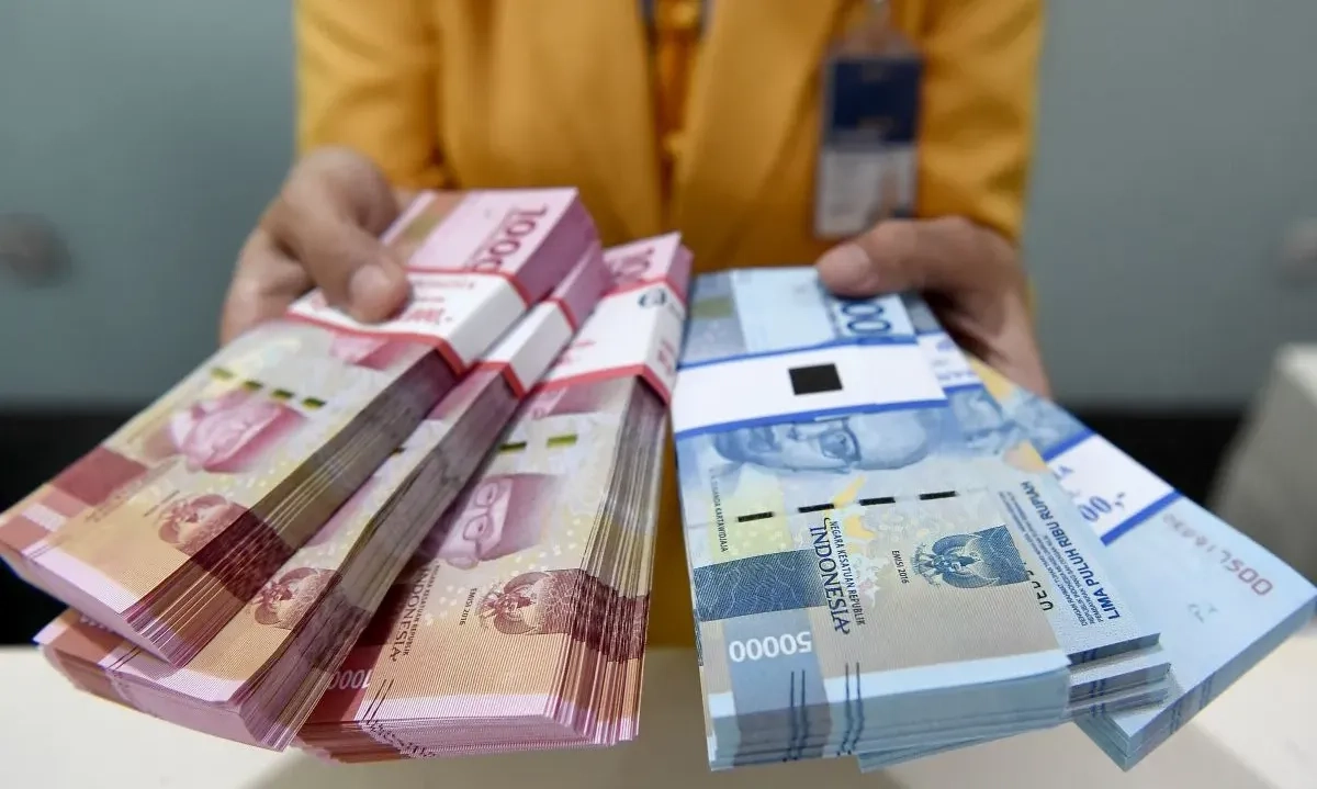 <p>Isu Politik Jepang Lemahkan Kurs Rupiah, Bisa Tembus ke Rp16.360</p>