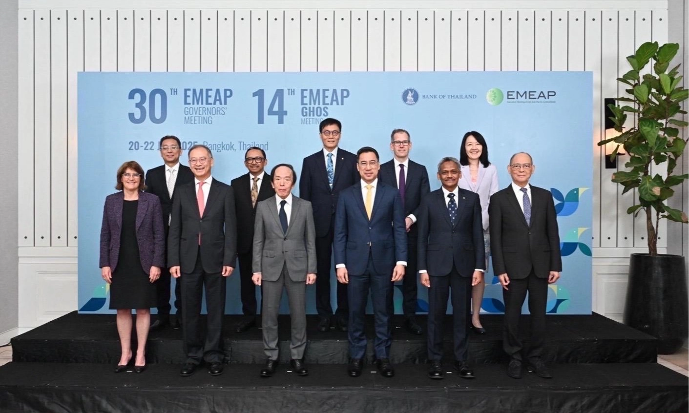 <p id="isPasted">Gubernur Bank Sentral EMEAP Perkuat Stabilitas Dan Ketahanan Kawasan</p>