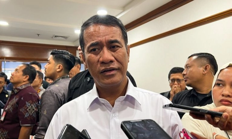 <p>Mentan: Harga Beras Tak Sesuai Mutu dan Label Harus Turun!</p>