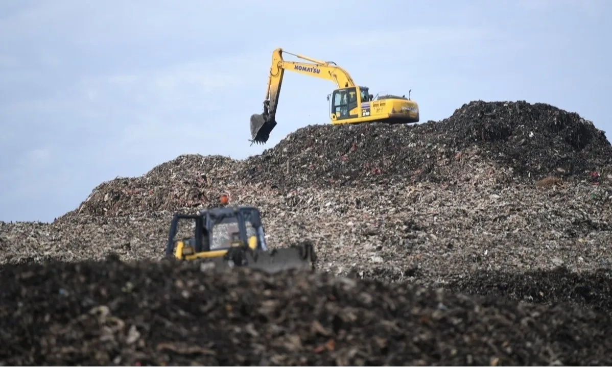 <p id="isPasted">Target Pengelolaan Sampah Kawasan Nan Berliku</p>