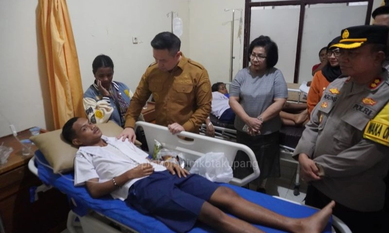 <p>Keracunan MBG Masih Terjadi, DPR Desak BGN Evaluasi Berkala</p>