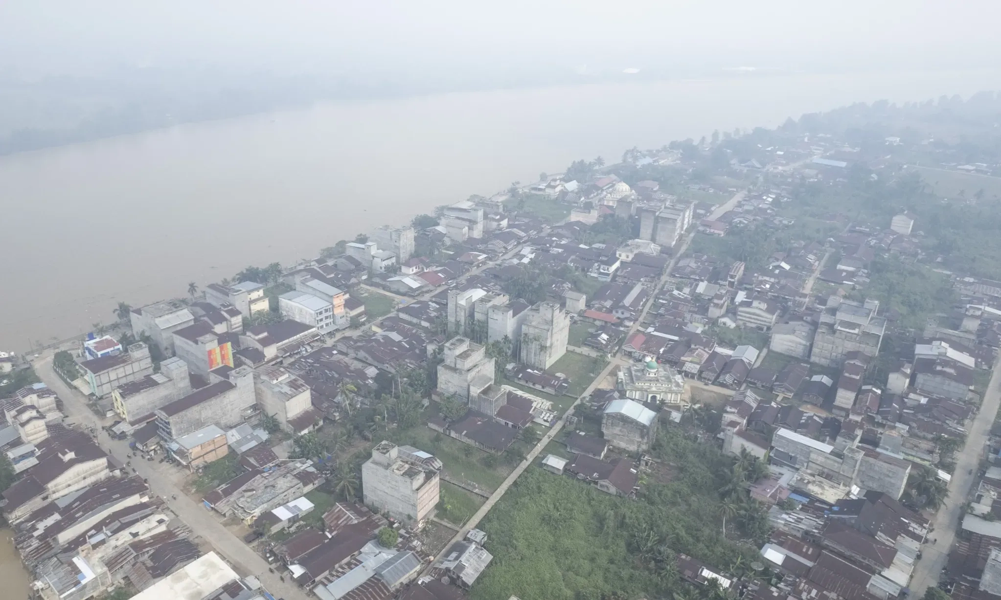 <p>Singapura, Malaysia, Indonesia Berisiko Hadapi Asap Lintas Perbatasan</p>