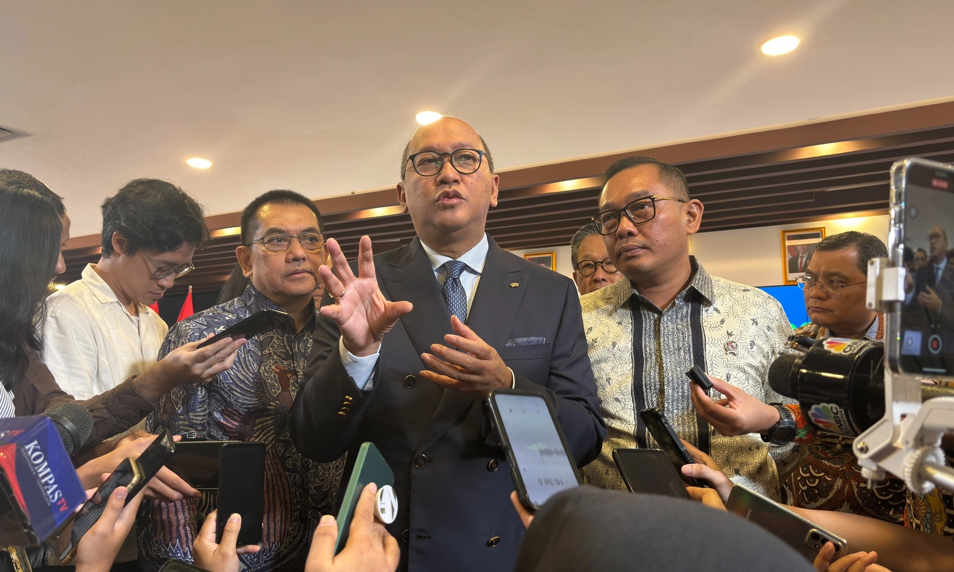 <p id="isPasted">Rosan: Kesepakatan Beli 50 Pesawat Boeing Sudah Ada Sebelum Covid-19</p>