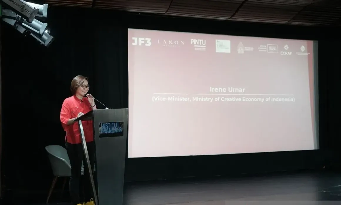 <p id="isPasted">Indonesia-Prancis Berkolaborasi Dorong Fesyen Dan Kriya Ke Kancah Global</p>