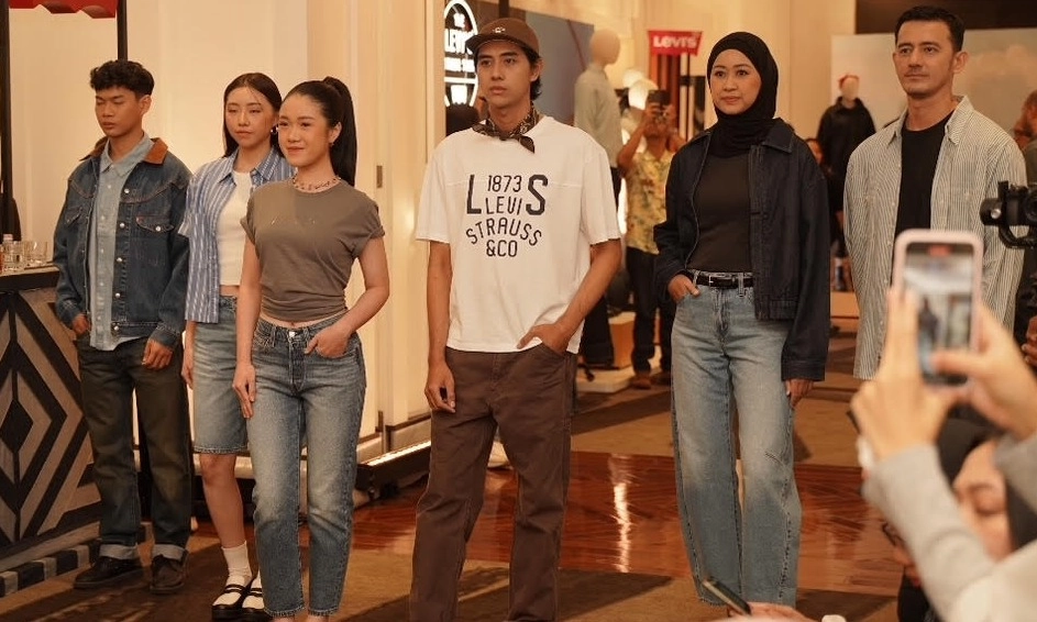 <p>Memadukan Warisan Mode Dan Tren Masa Kini</p>