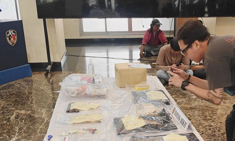 <p>DPR Panggil Kemenlu Bahas Kesehatan Mental Diplomat</p>