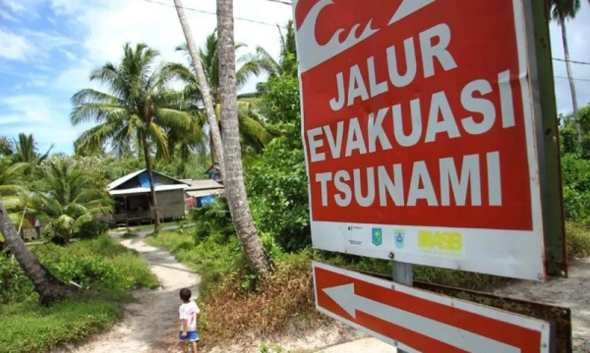 <p>BNPB Minta Pemda Evaluasi Sistem Peringatan Dini</p>