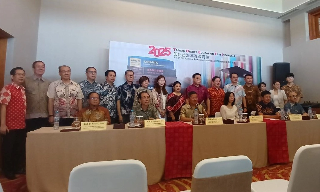 <p>Mau Kuliah Di Taiwan? Yuk Cari Informasi Di THEFI&nbsp;</p>