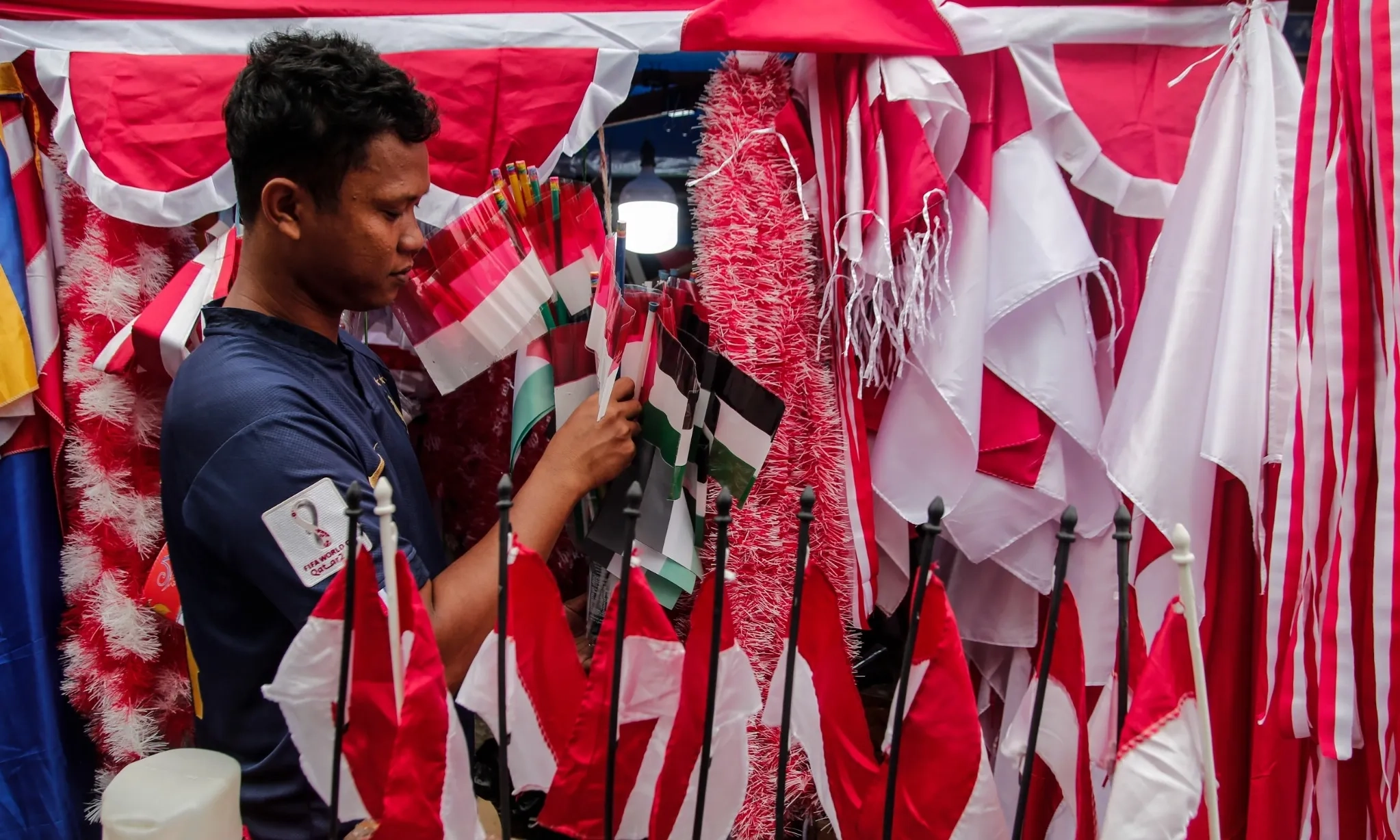 <p>Wamendagri Soal Pengibaran Bendera <em>One Piece</em>:<em>&nbsp;</em>Ekspresi Itu Wajar</p>