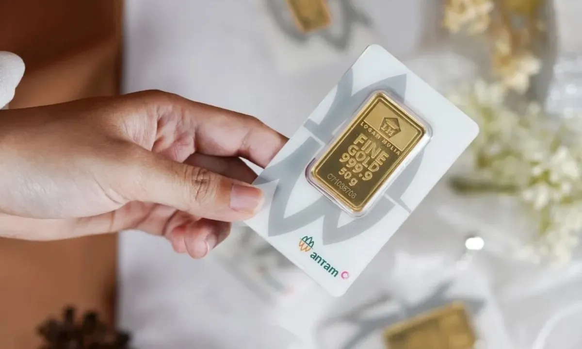 <p>Harga Emas Antam 2 Agustus Melejit Jadi Rp1,94 juta</p>