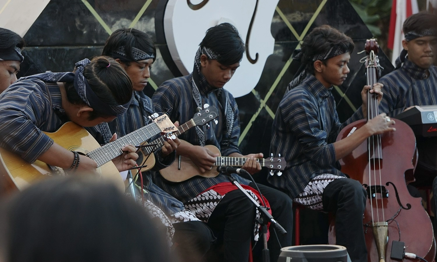 <p>Belajar Bareng Maestro, Tak Sekadar Ilmu Tapi Menimba Laku Hidup</p>