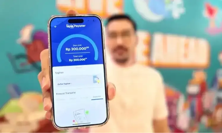 <p id="isPasted">Utang <em>Paylater</em> Perbankan Warga RI Melonjak Jadi Rp22,99 T</p>