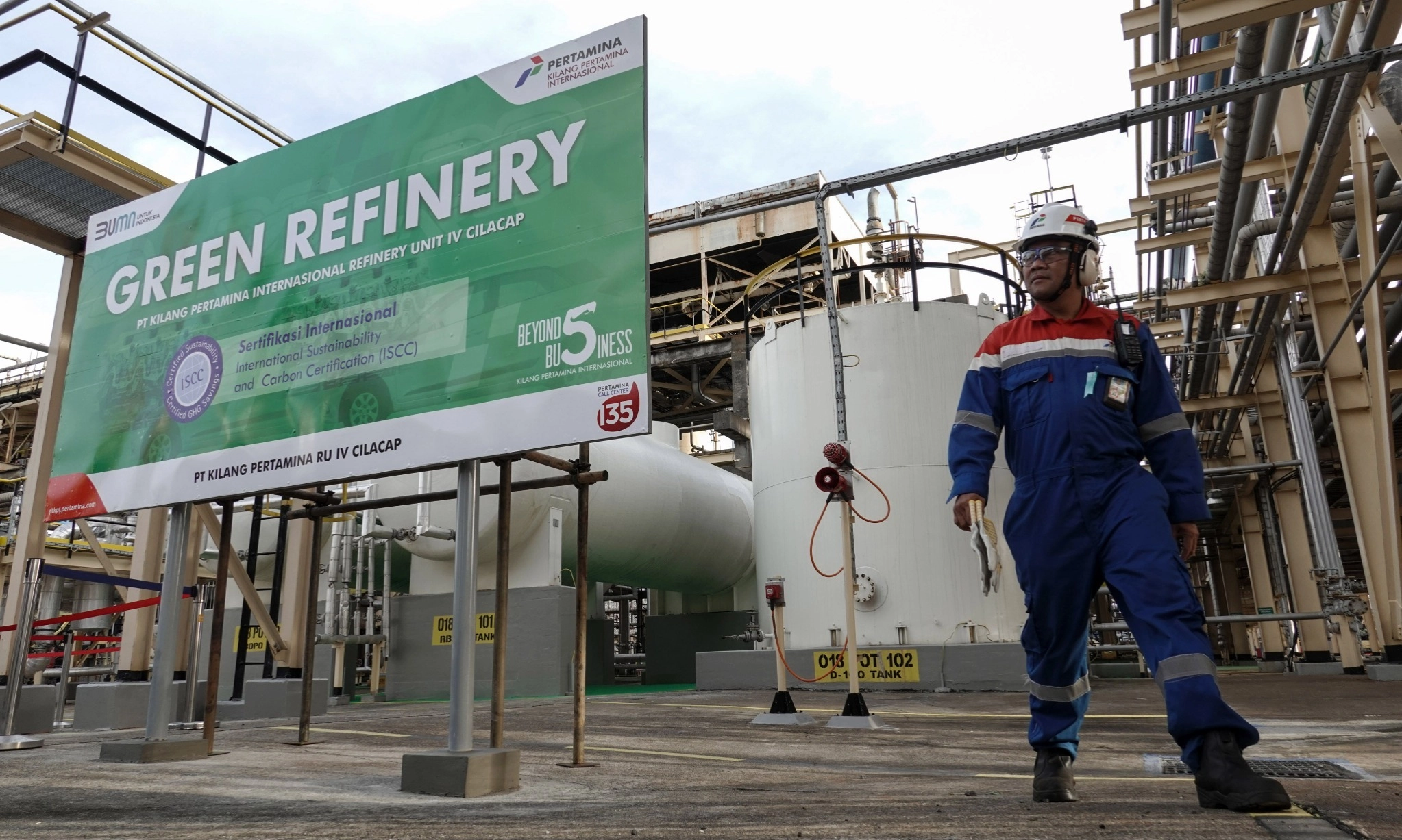 <p>Kementerian Imipas Pastikan Riza Chalid Masih di Malaysia&nbsp;</p>