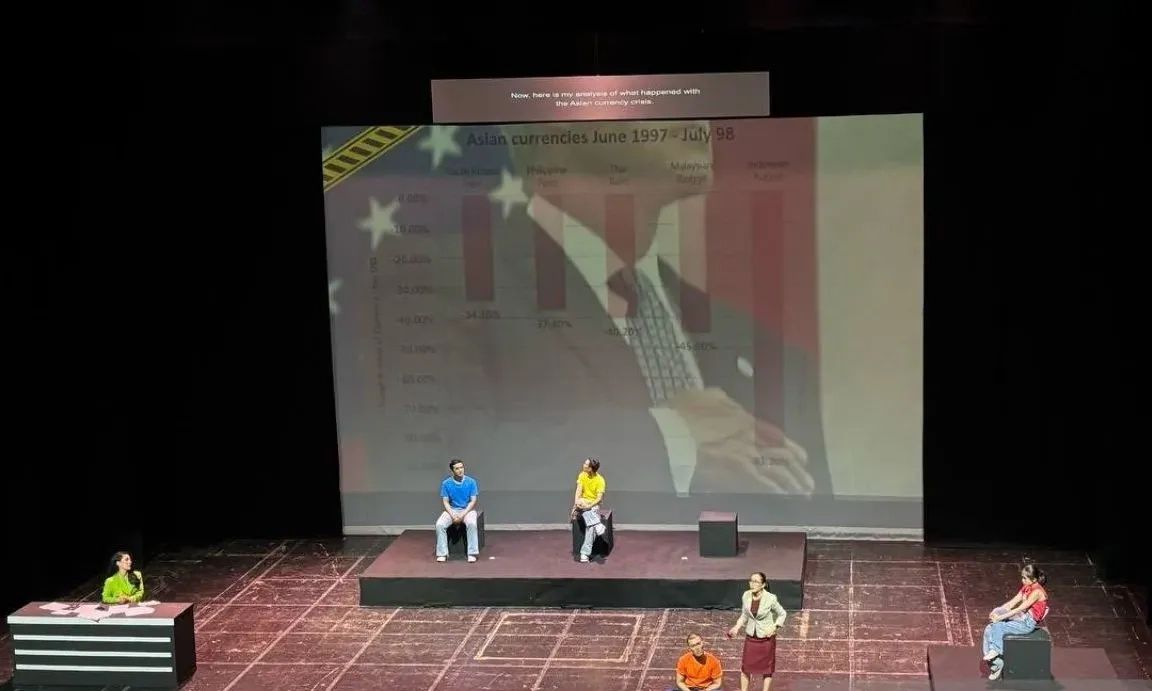 <p dir="ltr" id="isPasted">Djakarta International Theater, Panggung Dan Ruang Jejaring Seniman Muda</p>