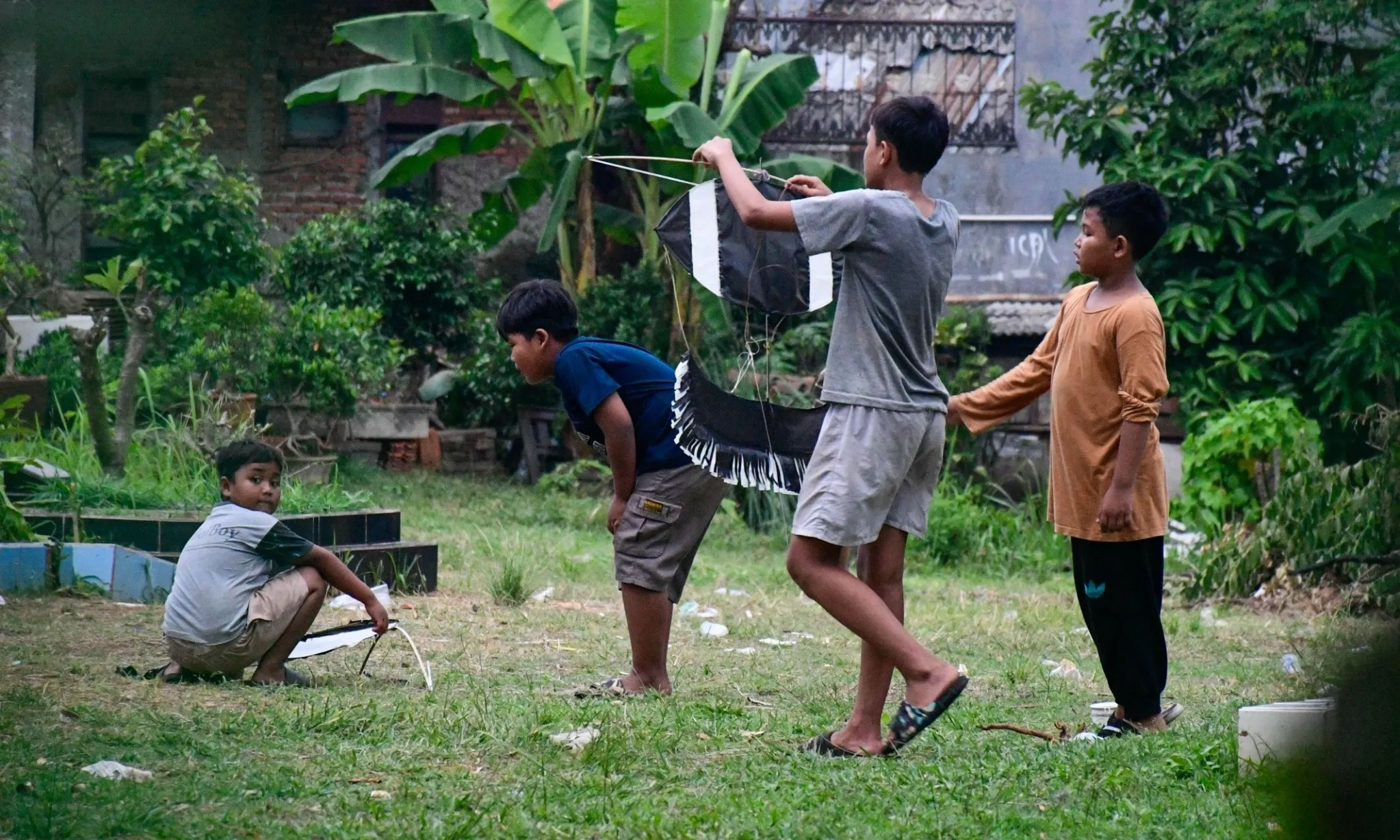 <p id="isPasted">Mengikis Pengaruh Roblox Dengan Egrang</p>