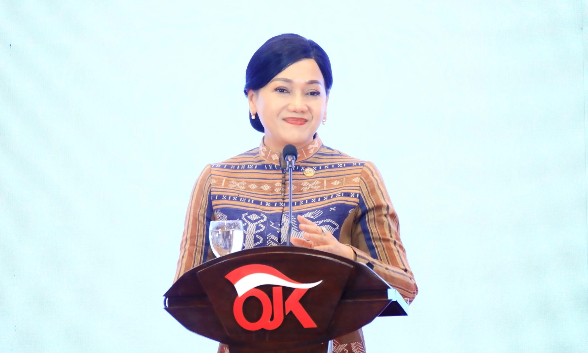 <p id="isPasted">OJK Dorong Literasi Keuangan Digital Bagi Pelaku UMKM di Tegal</p>