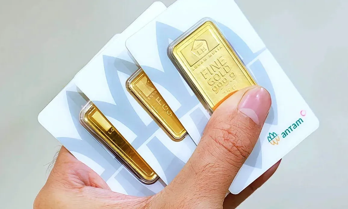 <p>Harga Emas Antam 9 Agustus Turun Rp8 Ribu Jadi Rp1,95 Juta/Gram</p>