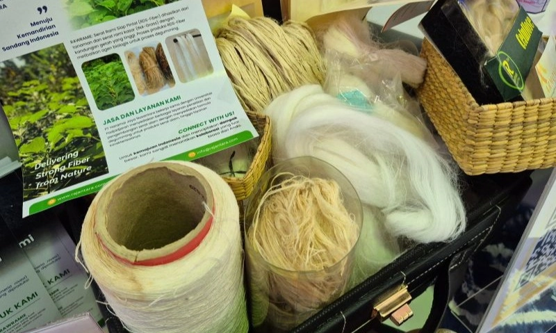<p>Mahasiswa Unpad Sulap Serat Rumi Jadi Tekstil Ramah Lingkungan</p>