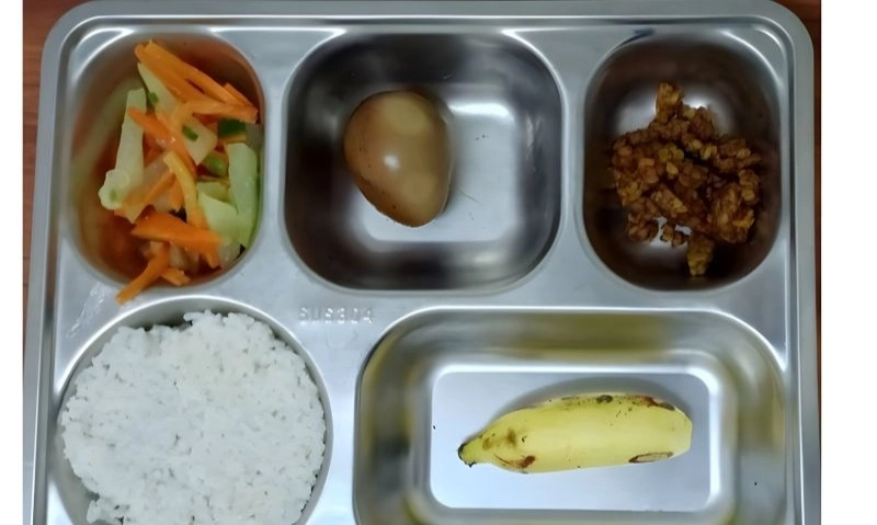 <p>BGN Periksa Belatung Pada MBG di Sorong</p>