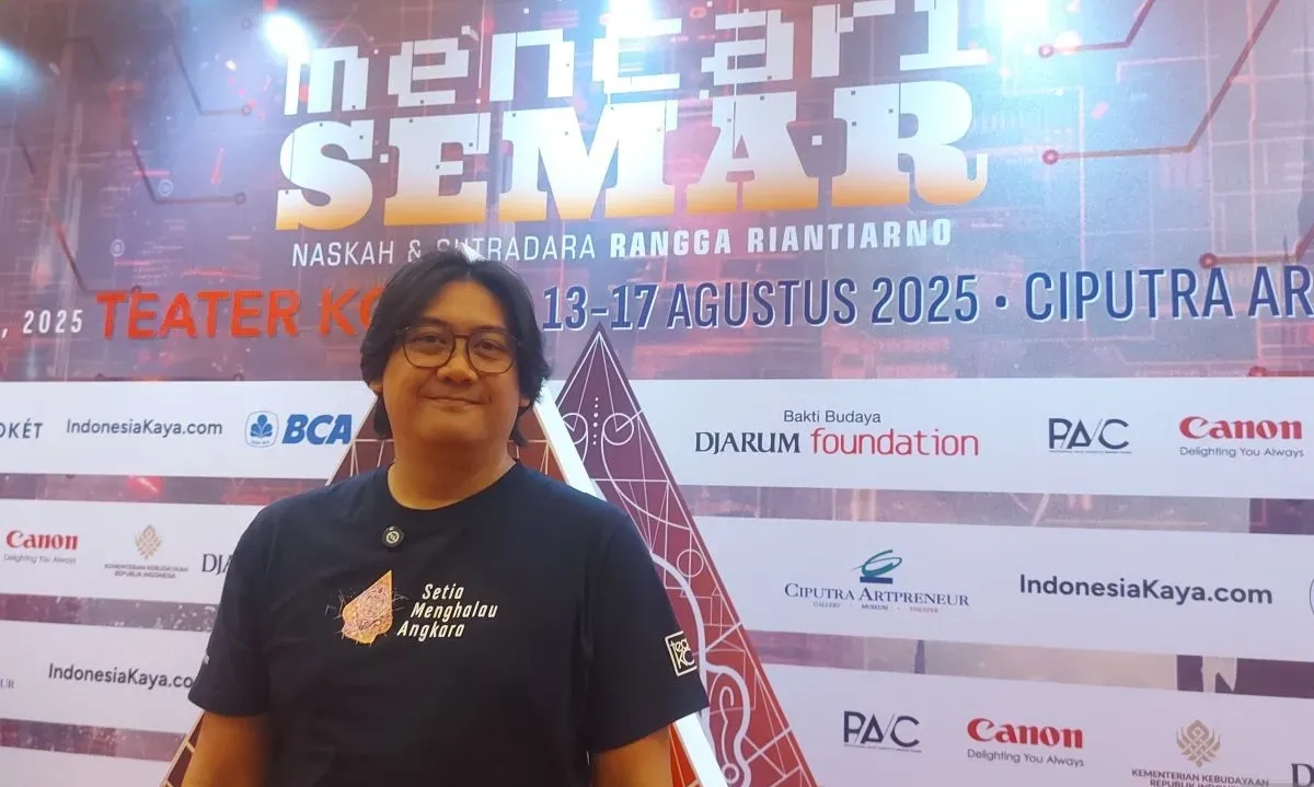 <p id="isPasted">Teater Koma Sentil Relasi Manusia Dan AI Dalam &quot;Mencari Semar&quot;</p>