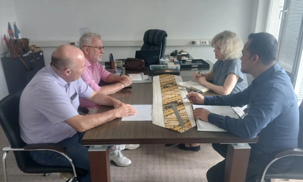 <p id="isPasted">Rusia Perlu Tenaga Kerja Terampil, Peluang Ekspor Jasa Terbuka</p>