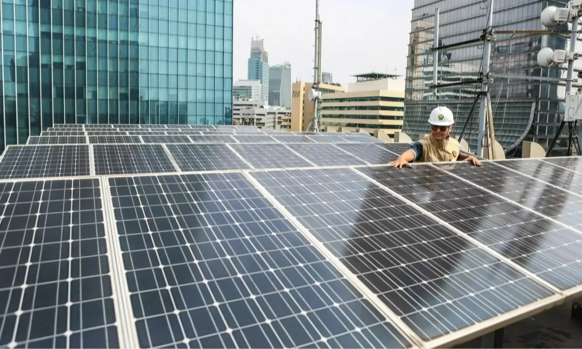 <p id="isPasted">Kejar Target 100 GW PLTS, Bahlil Sambangi Markas Trina Solar Di Tiongkok</p>