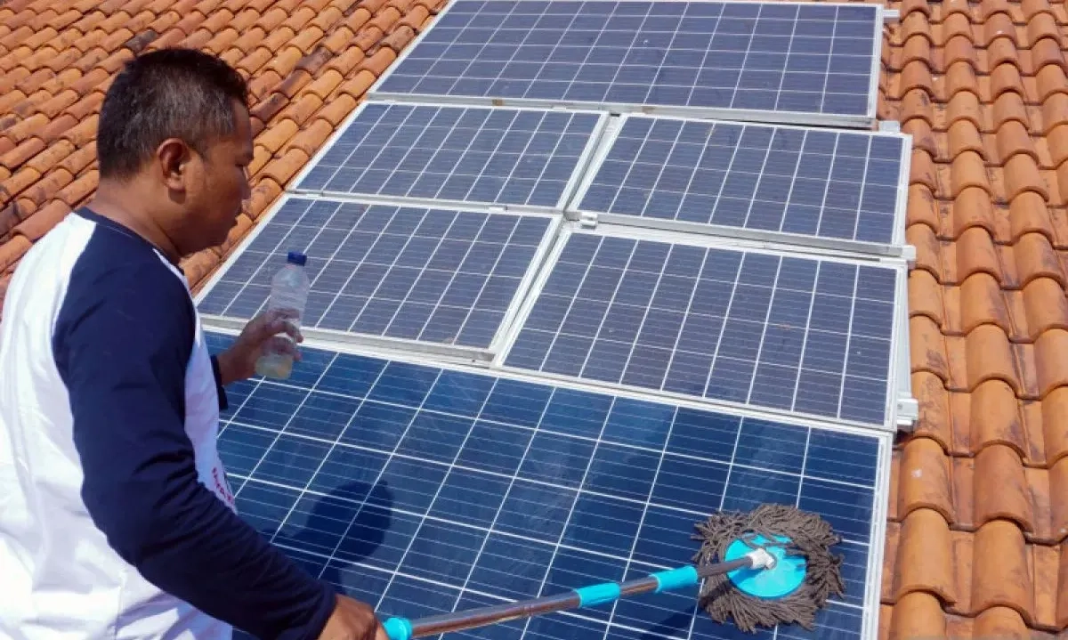 <p>Menkop: Kopdes Merah Putih Dikaji untuk Pembangunan PLTS 100 GW</p>