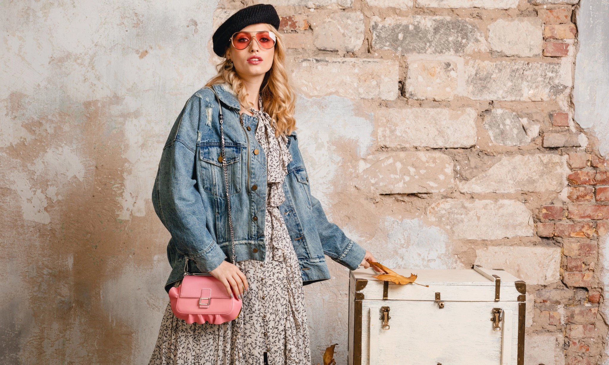 <p id="isPasted">Tips Bergaya Klasik Anti Kuno</p>