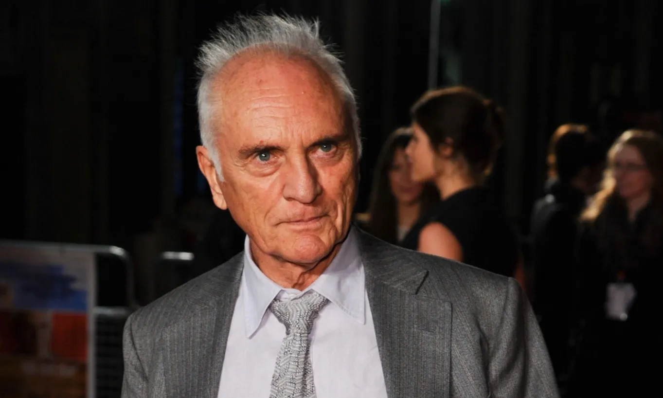 <p id="isPasted">Aktor Terence Stamp Meninggal Dunia Di Usia 87 Tahun</p>