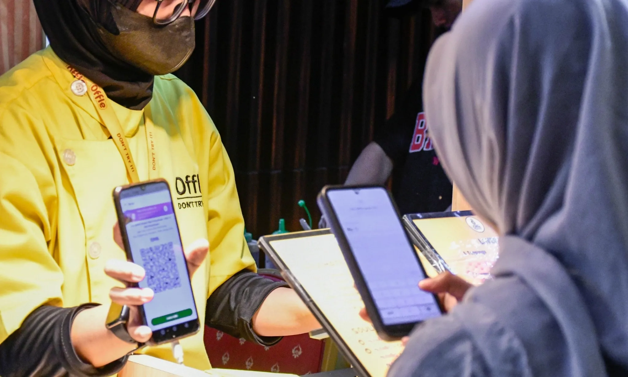 <p id="isPasted">QRIS Resmi Bisa Dipakai Di Jepang</p>