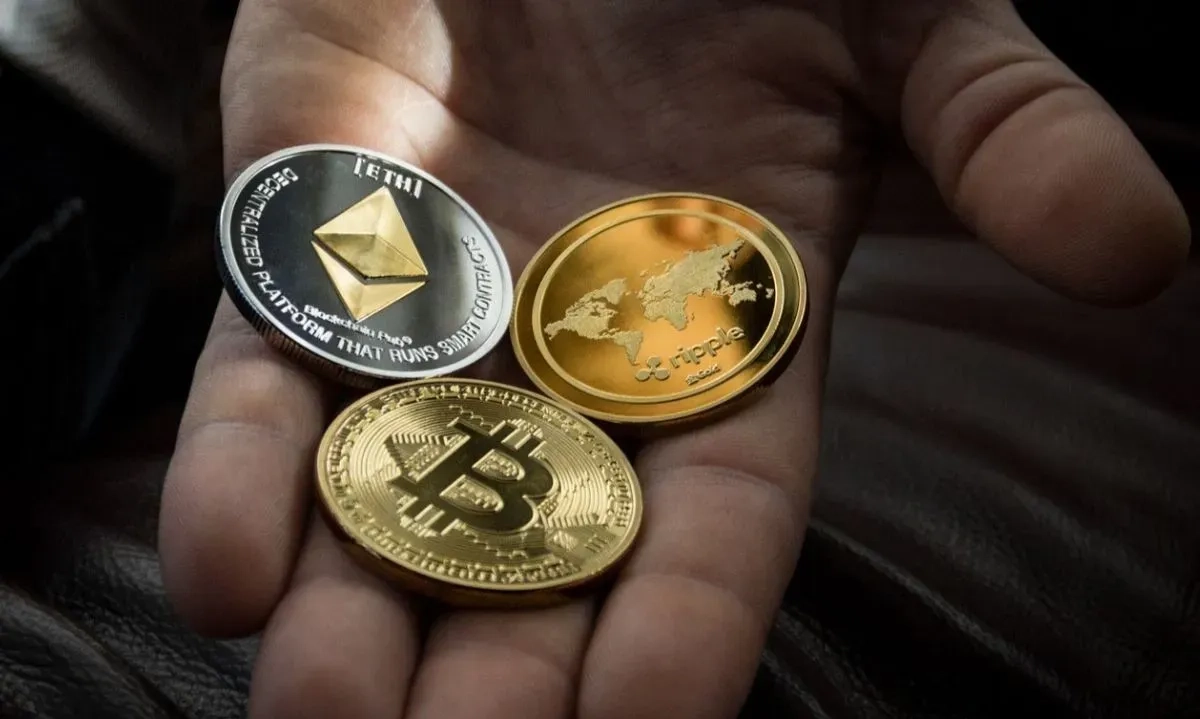 <p>Bitcoin dan Ether Melemah, Pasar Kripto Anjlok di Bawah US$4 T</p>