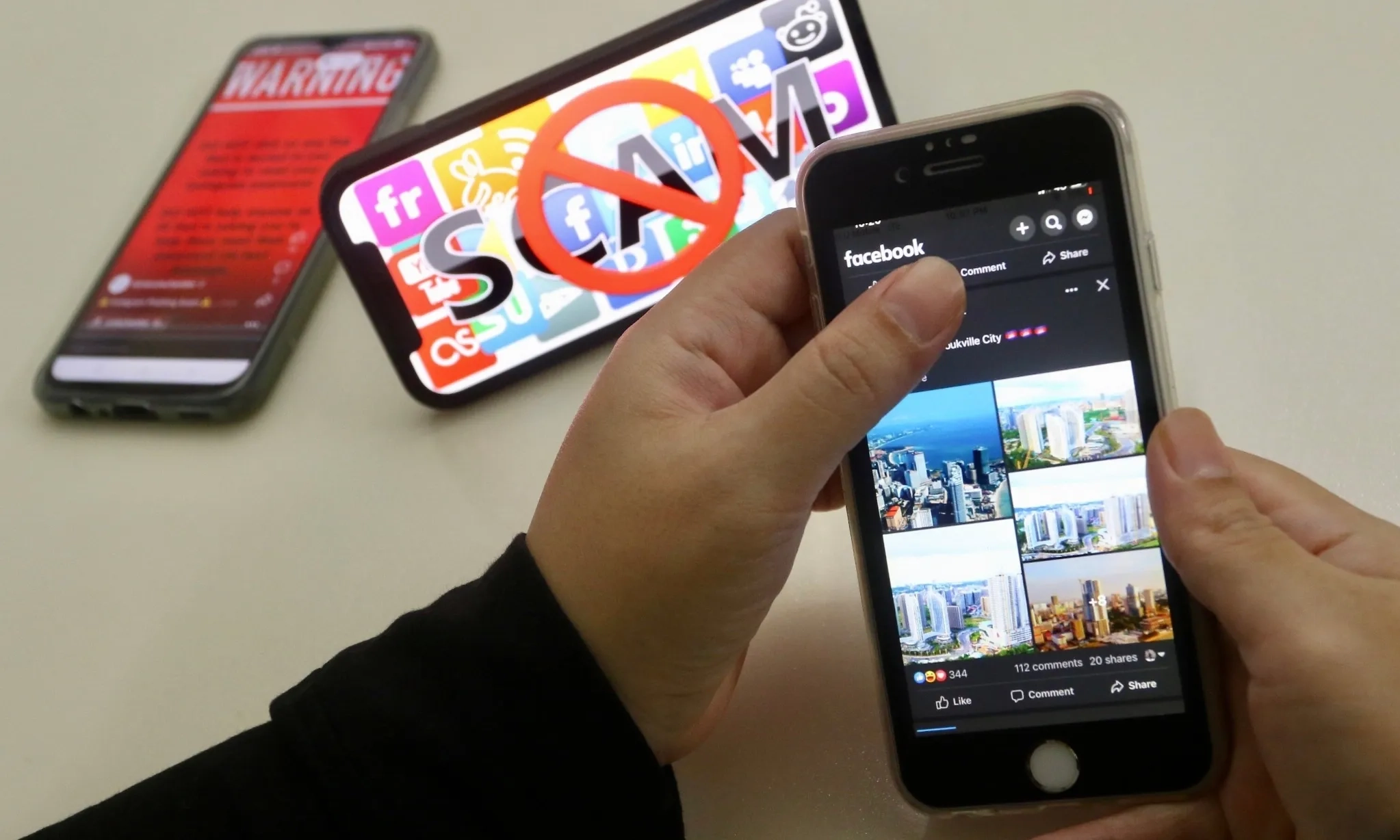 <p dir="ltr" id="isPasted">OJK Ungkap Alasan Masyarakat RI Telat Lapor Usai Kena <em>Scam</em></p>