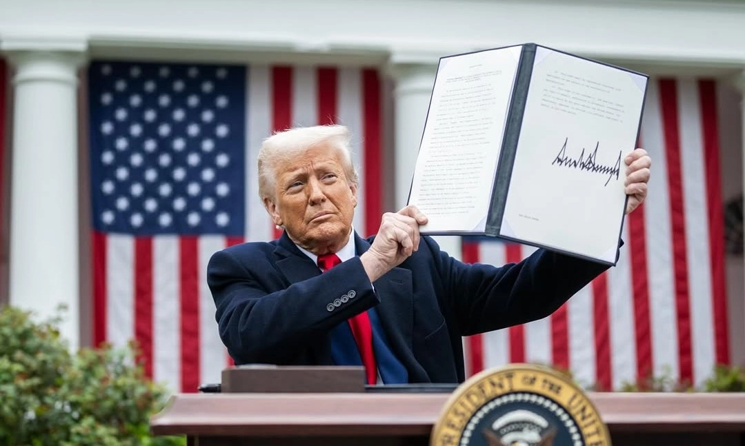 <p>Rupiah Melemah Tersengat Peringkat S&amp;P Soal Kredit AS Yang Masih Kuat</p>