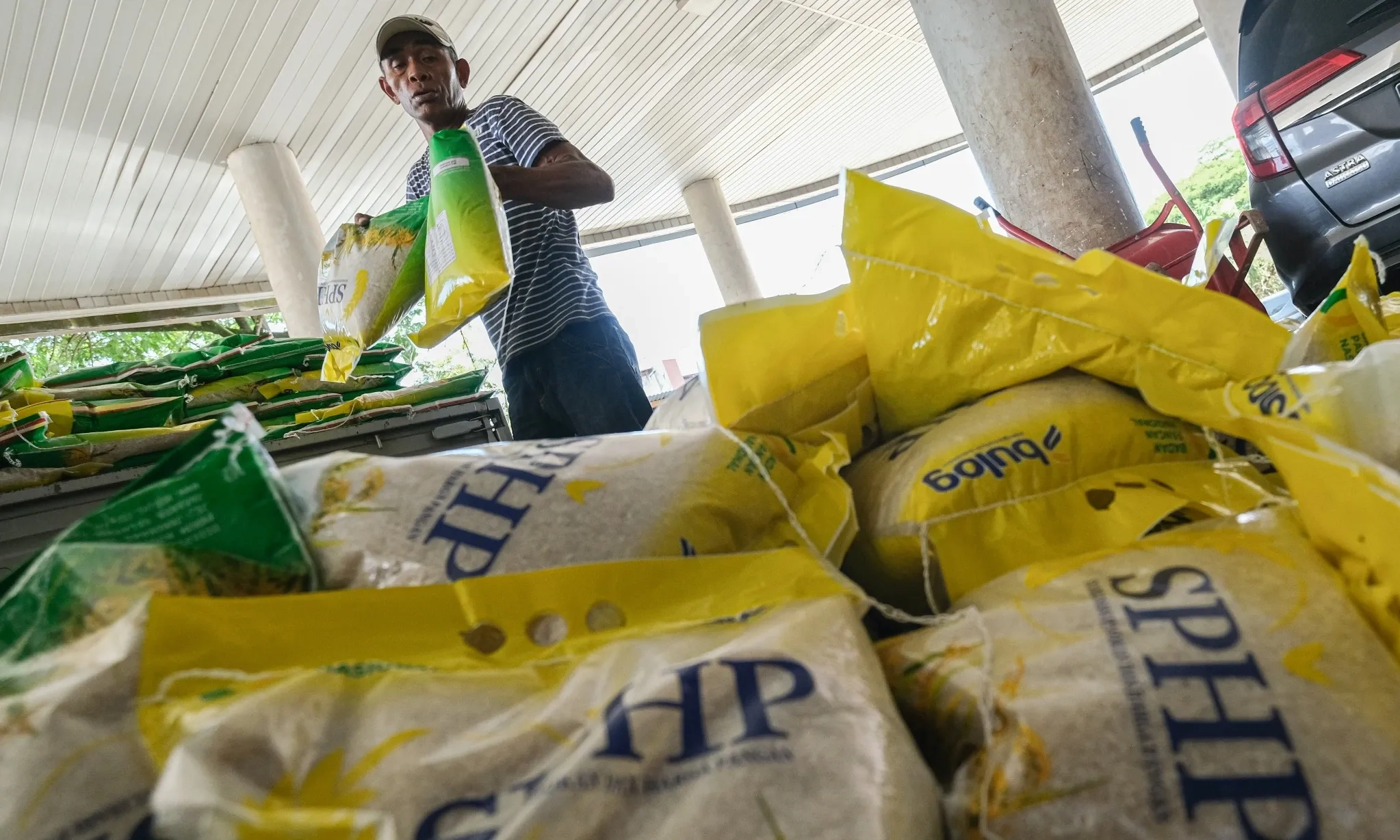 <p id="isPasted">Mendag Ungkap Penyebab Harga Beras Mulai Turun</p>