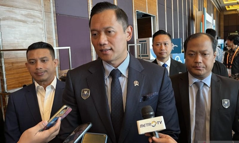 <p id="isPasted">Menko AHY: Infrastruktur Berkelanjutan Jadi Jangkar Transisi Menuju Ekonomi Hijau</p>