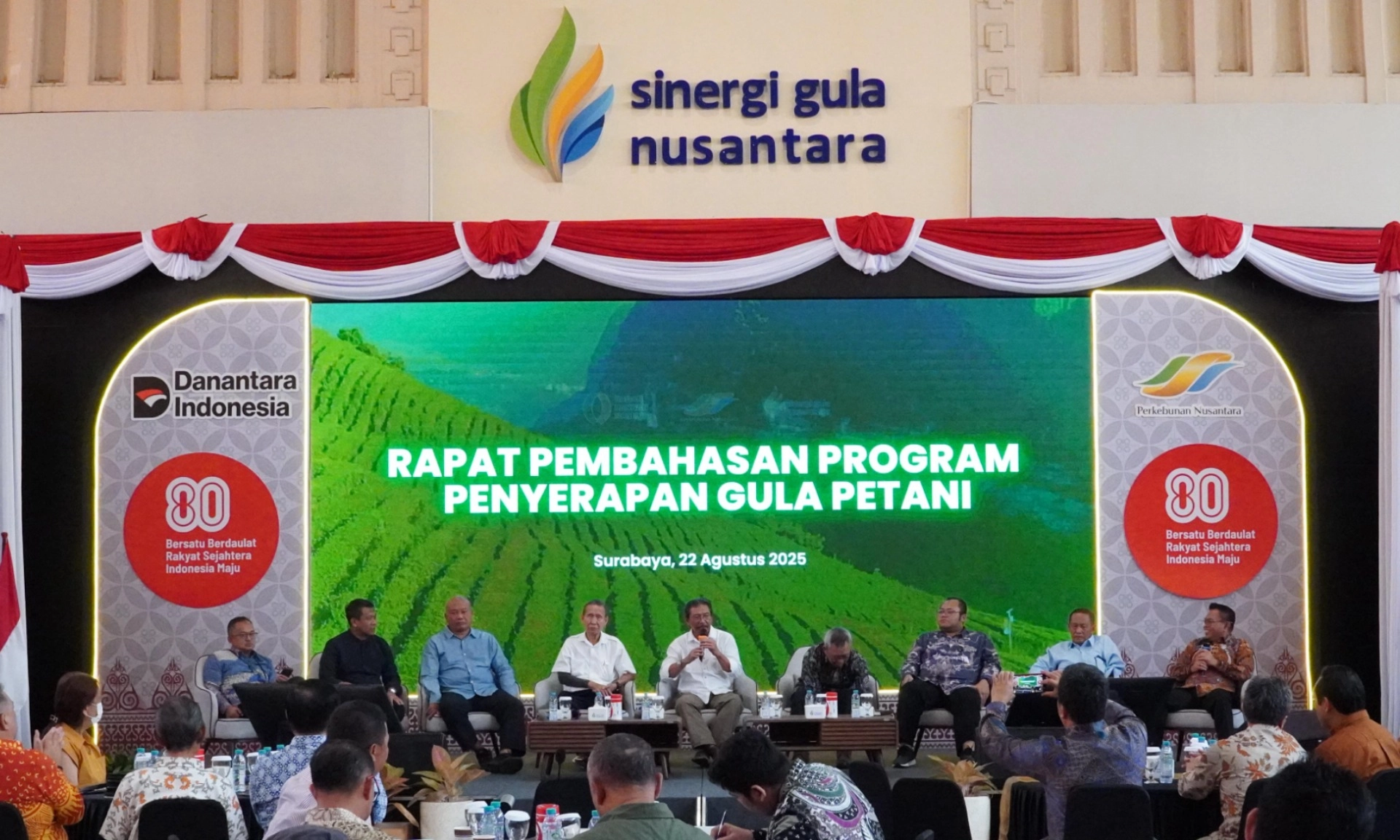 <p>Penyerapan Gula Petani Terjamin, Bapanas: Danantara Siapkan Rp1,5 T</p>