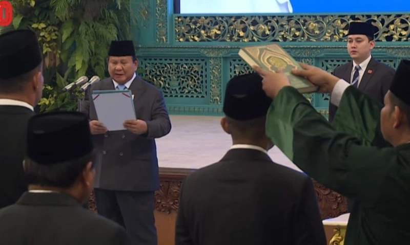 <p id="isPasted">Menko Airlangga Sebut Badan Industri Mineral Fokus Kelola <em>Rare Earth</em></p>