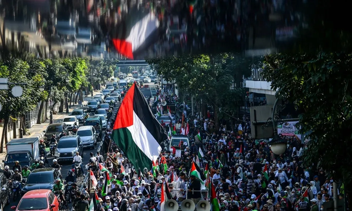 <div dir="auto" id="isPasted">Indef: Mayoritas Muslim, Indonesia Kalah Saing di Ekonomi Syariah</div>