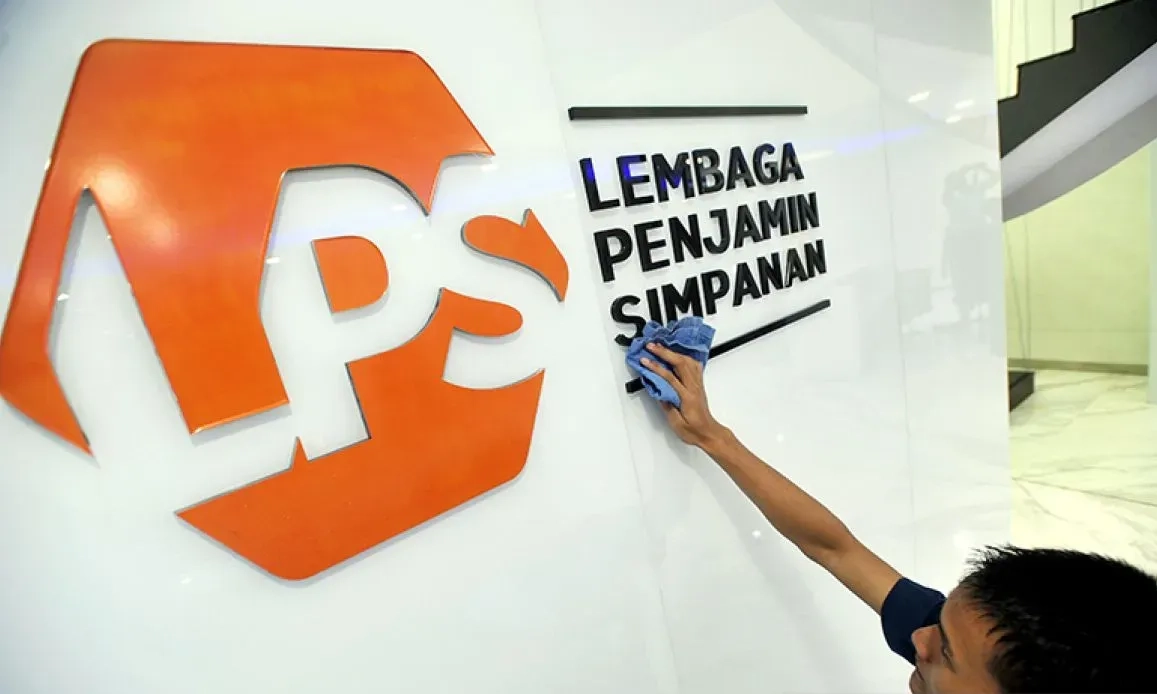 <p>Bos LPS Buka Peluang Turunkan Tingkat Bunga Penjaminan Hingga 3%</p>