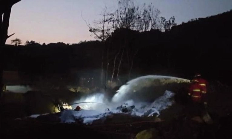 <p id="isPasted">Kebakaran Sumur Rakyat Blora, IRESS Dorong Pengetatan Aturan Tambang</p>