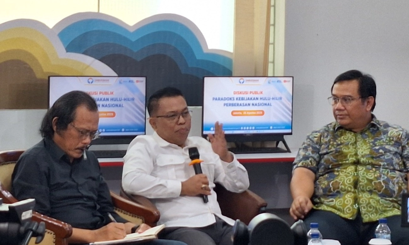 <p id="isPasted">Pasokan Beras Cukup, Bulog Diminta Percepat dan Jaga Kualitas Distribusi</p>