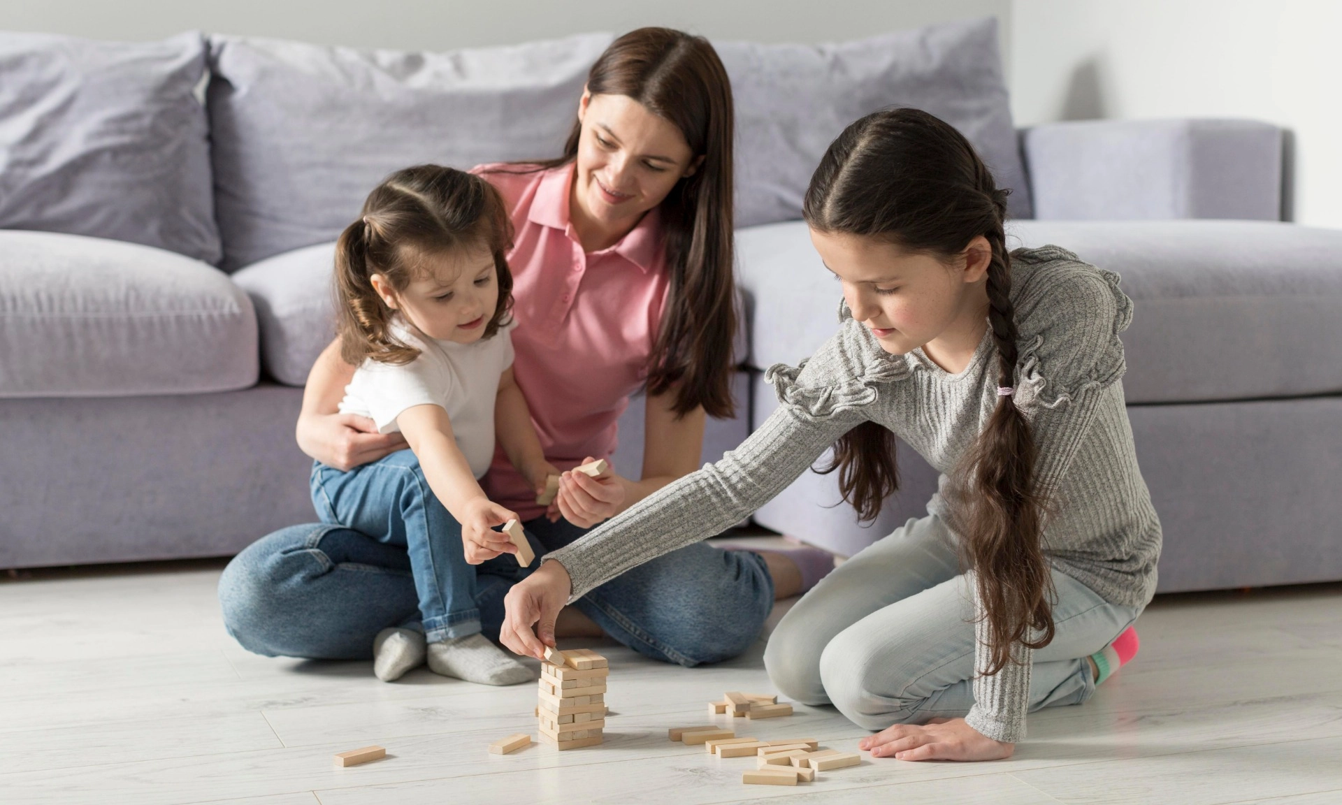 <p id="isPasted">Mendukung Si Sulung Agar Tumbuh Bahagia</p>