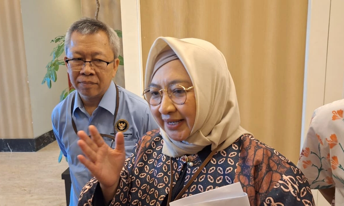 <p>Molases Petani Tak Terserap, Kemenko Pangan Siap Revisi Permendag 16/2025</p>