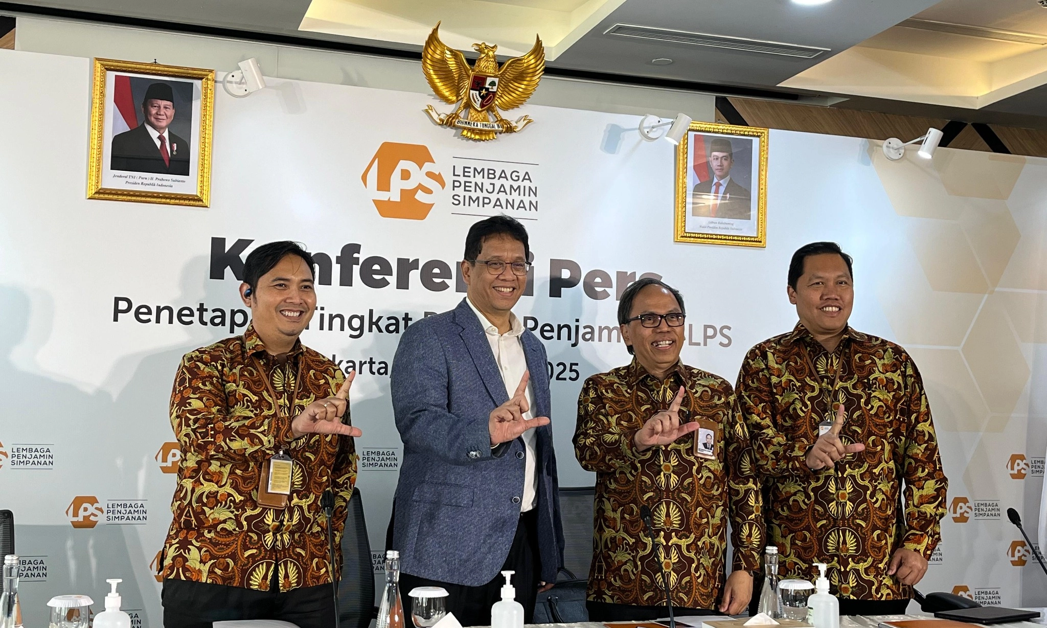 <p id="isPasted">LPS Ungkap Alasan Turunkan Tingkat Bunga Penjaminan Periode Agustus</p>