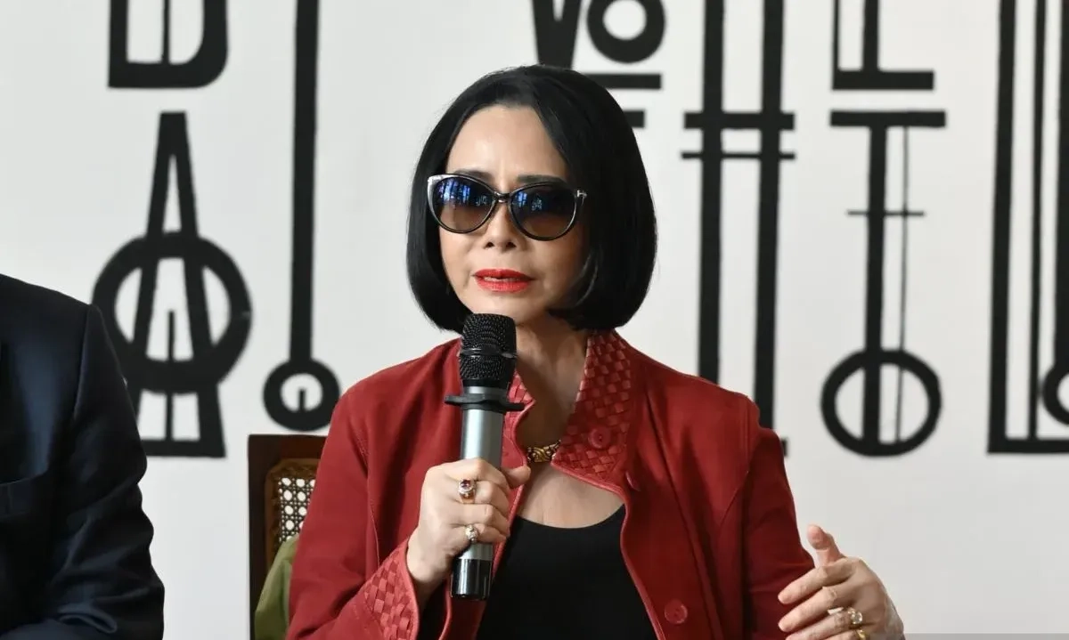 <p dir="ltr" id="isPasted">Empat Desainer Indonesia Belajar Desain Kulit Langsung Ke Milan</p>