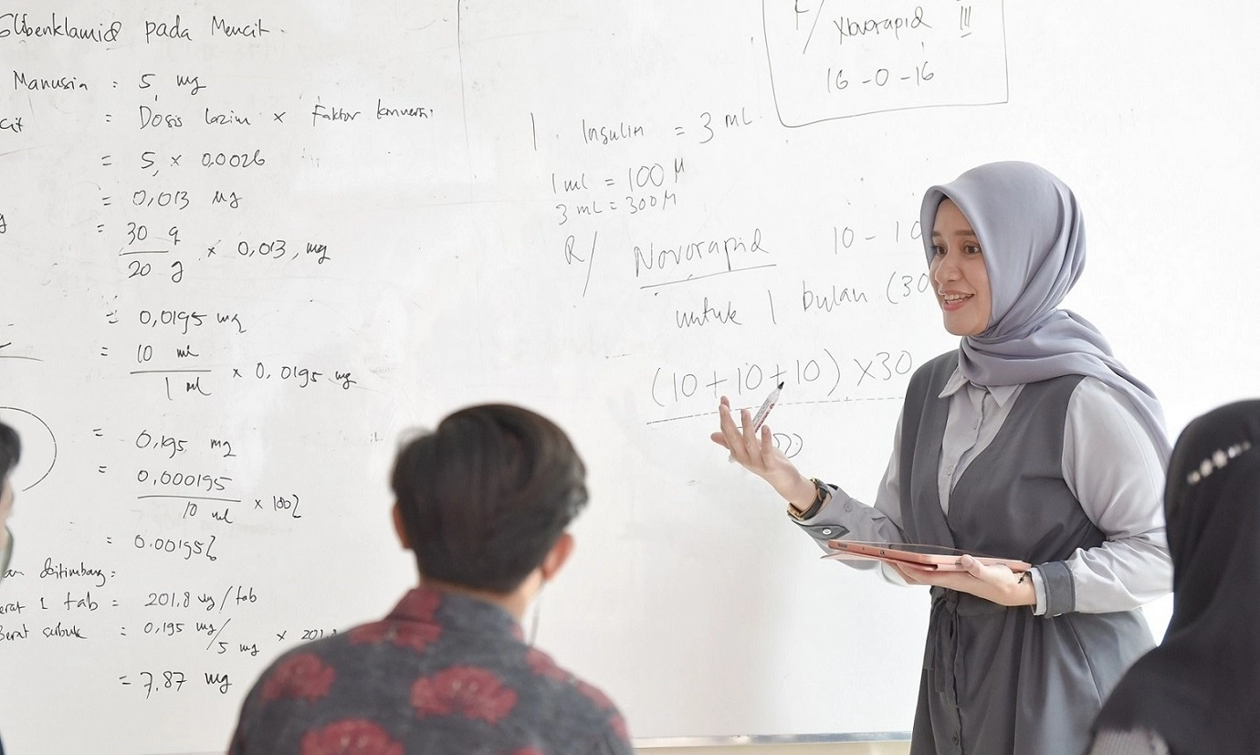 <p>DPR Soroti Diskriminasi Dosen PPPK dan PNS</p>