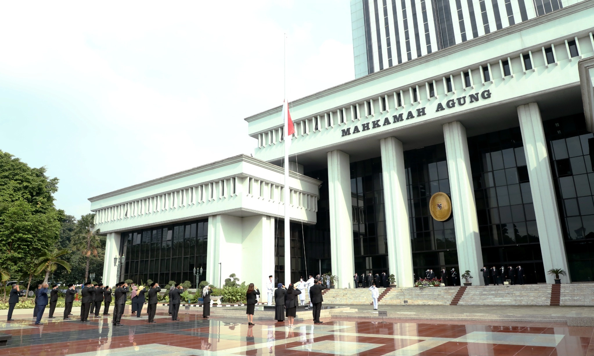 <p>Eks Hakim Terlibat Korupsi Jadi PNS Di PN Surabaya, MA Beri Alasannya</p>