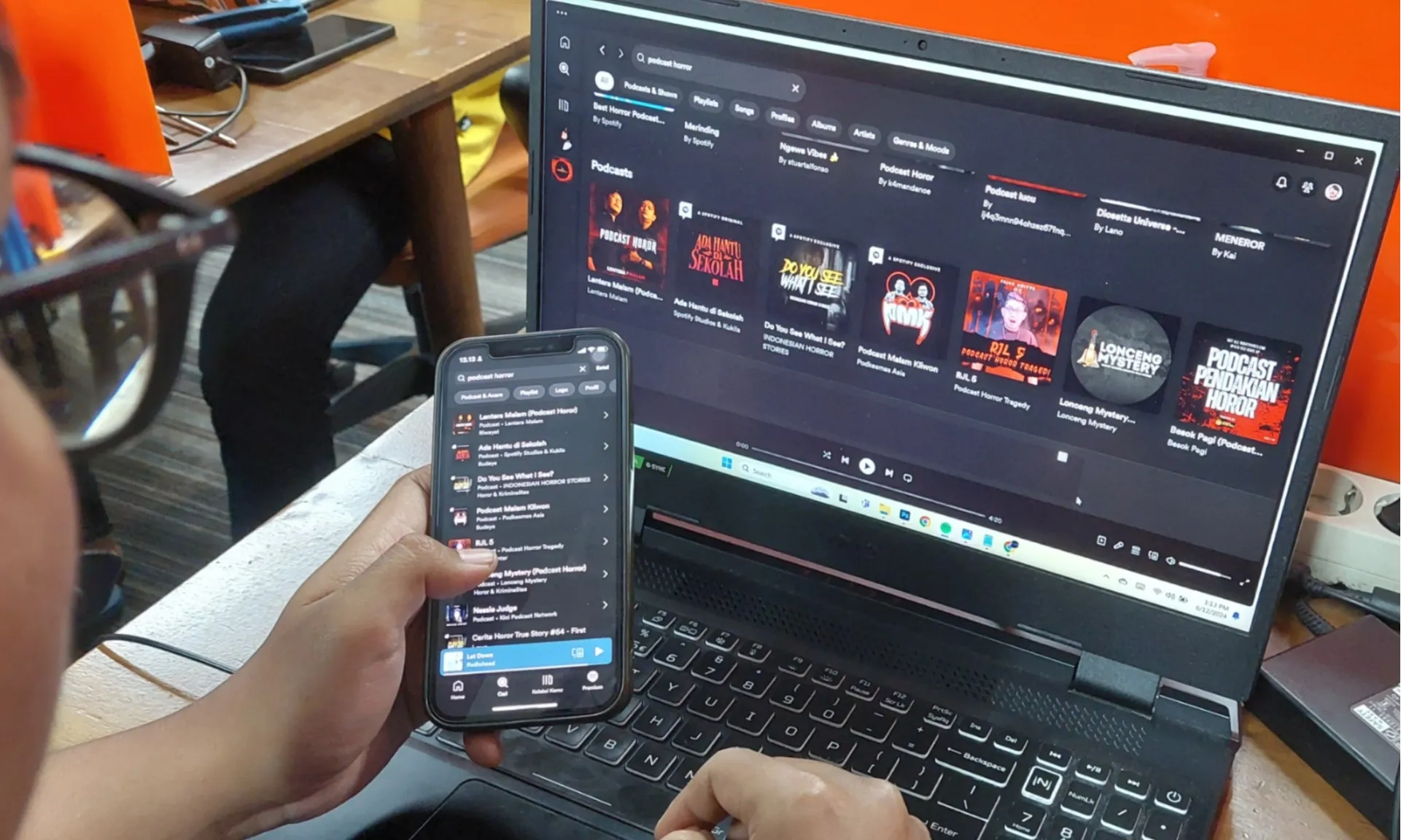 <p>Kebanyakan Orang Mendengarkan <em>Podcast</em> Sebagai Pengantar Tidur</p>